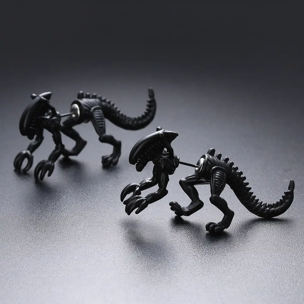 anting anting alien hitam