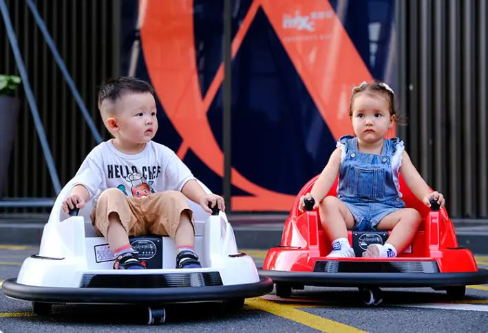 Skuter Kereta Bampar Bayi Kawalan Jauh